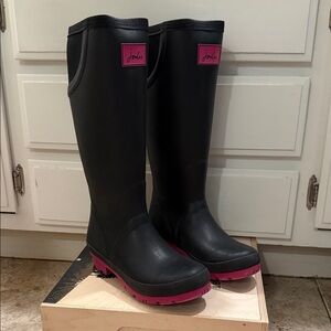Joules Women's Black Boots with Pink Soles